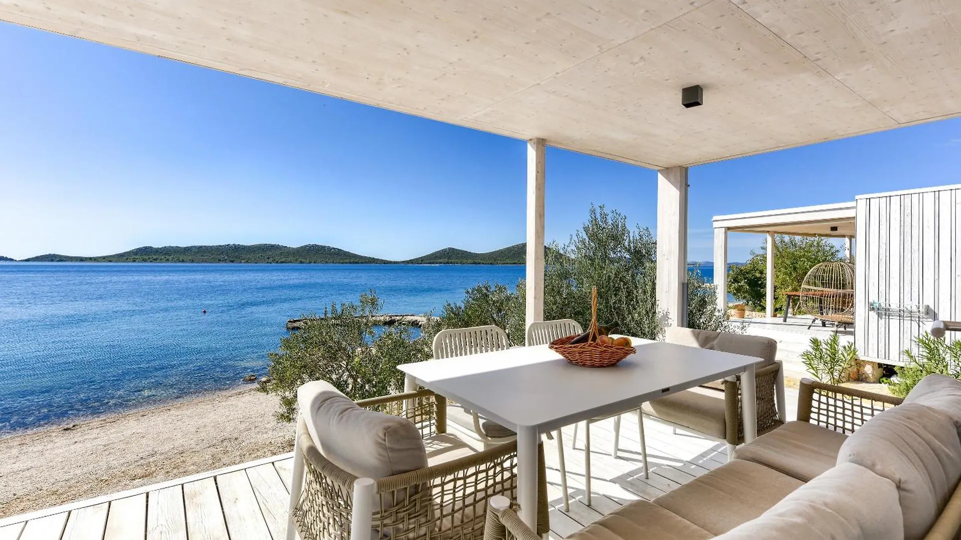 Luxury Beachfront Eco Villa 77 With Sauna Drage